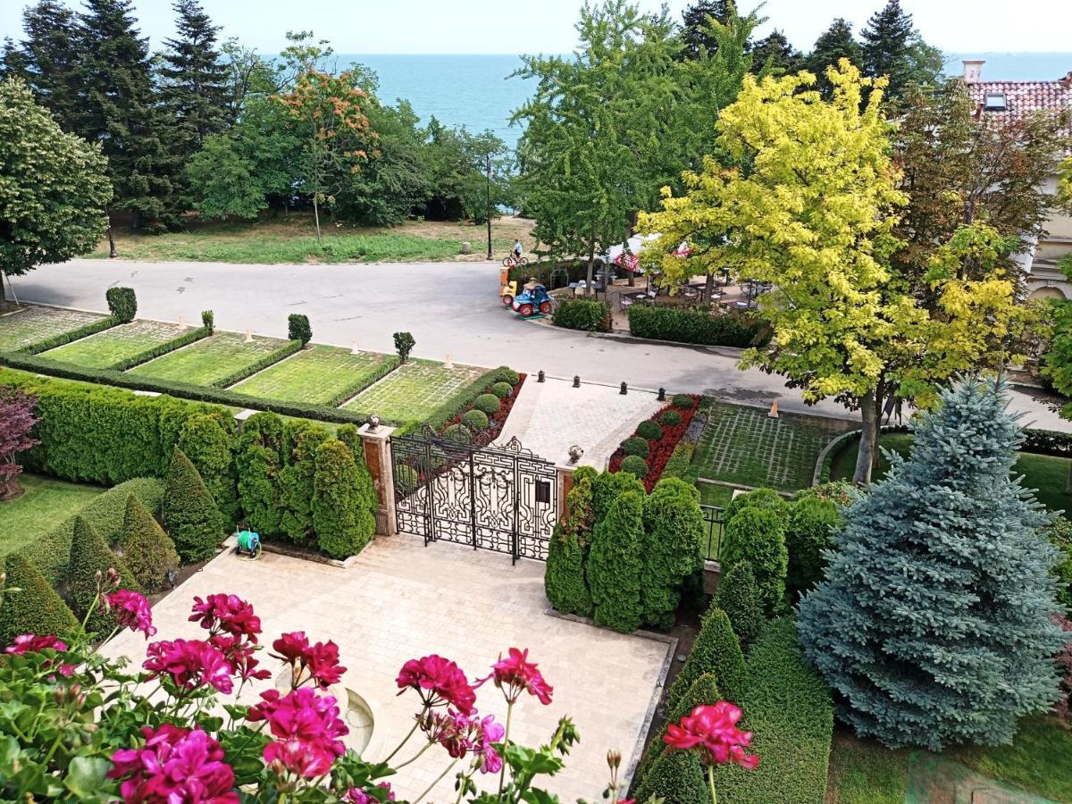 Sea Garden Lux Apartment Varna Extérieur photo